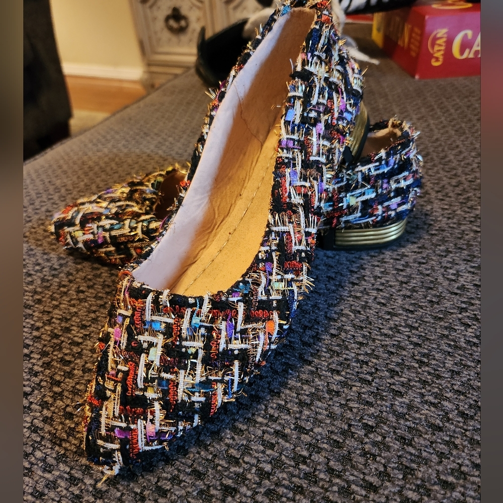 Bonnico Size 39/ 8.5Flats